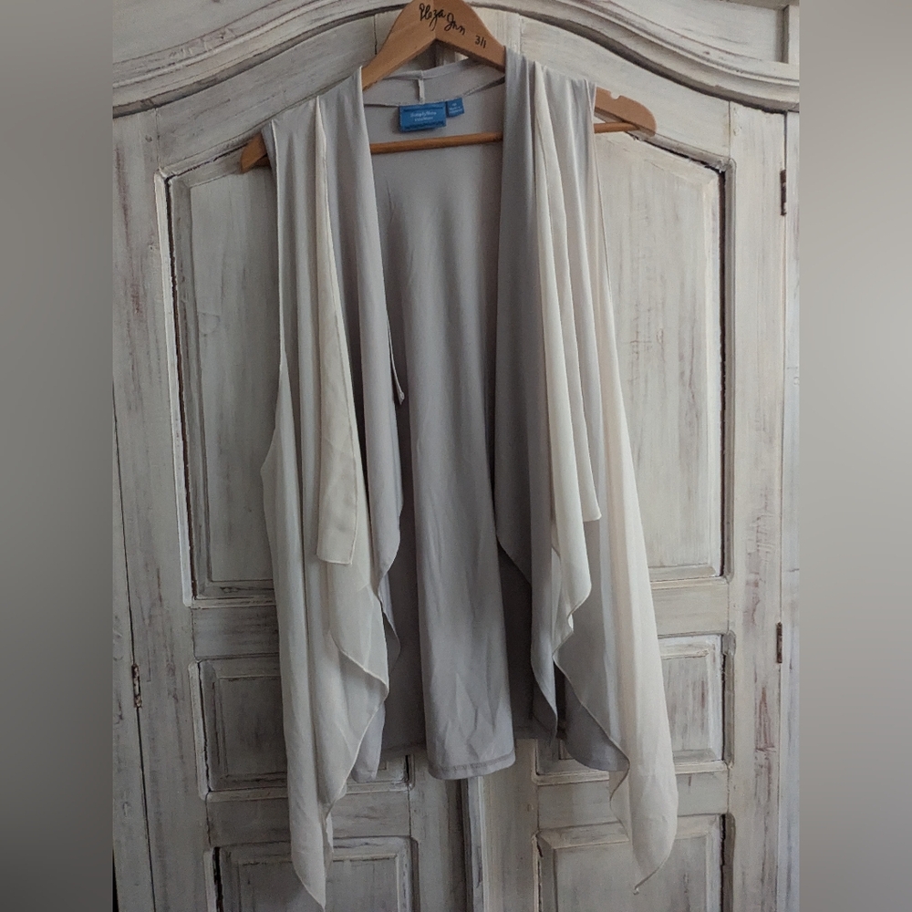 Simply Vera Wang draped vest. Size M